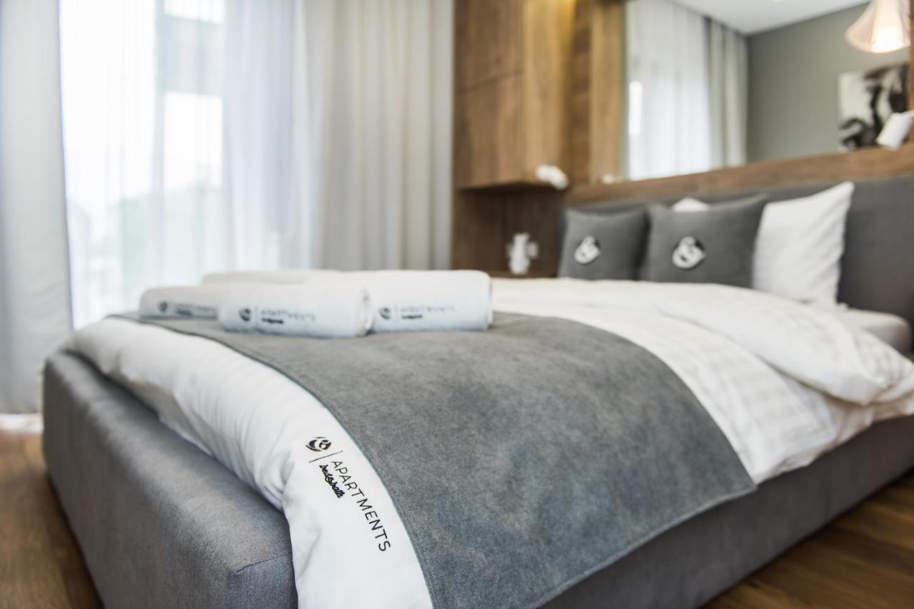 Central Apartments By Bed&Bath Krakau Buitenkant foto